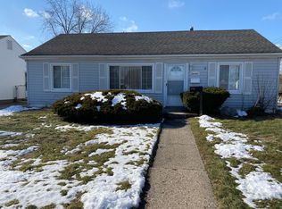 26391 Ridgemont St, Roseville, MI 48066