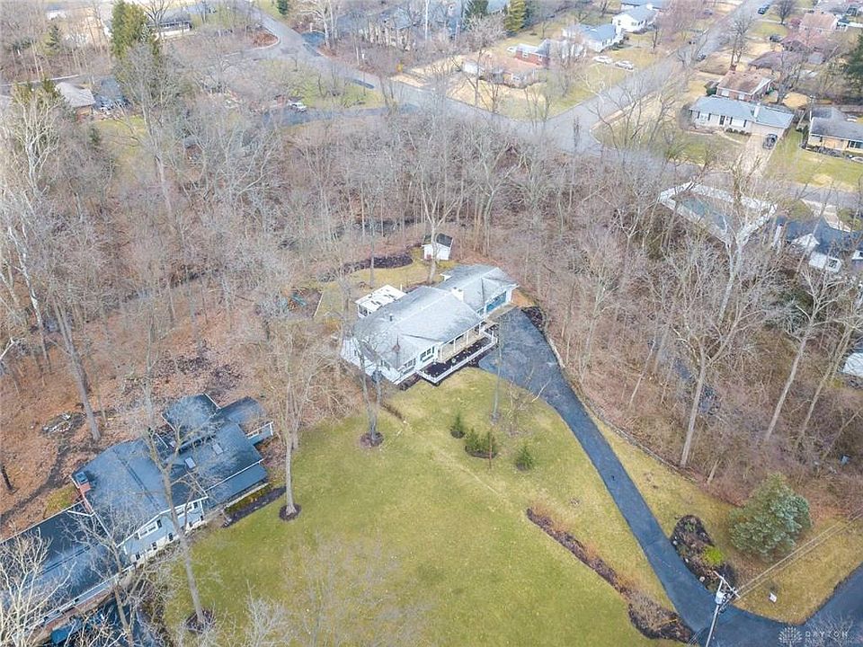 1st image of 205 Foxridge Dr