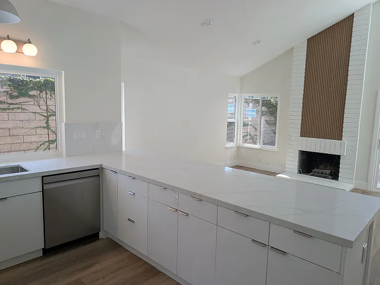 26 Glorieta W — Photo 11