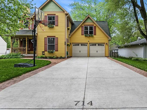 714 Lathem St, Batavia, IL 60510