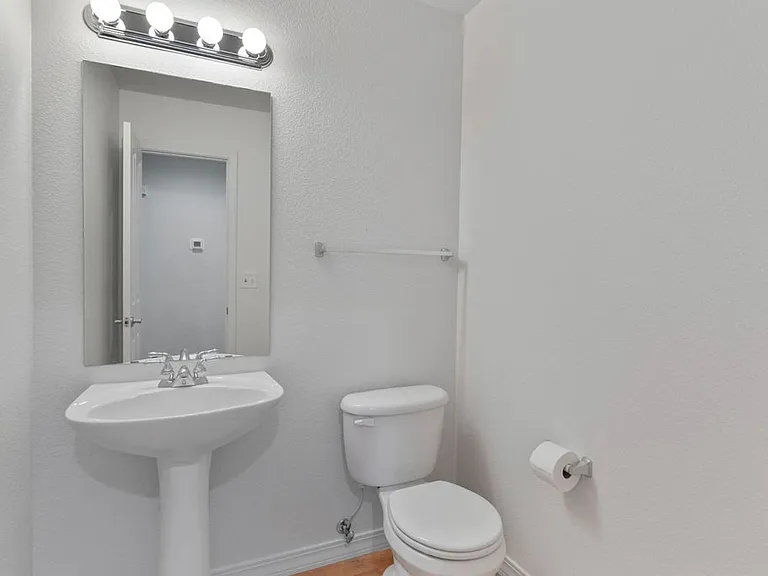 5550 Corbett Dr E #30 — Photo 10