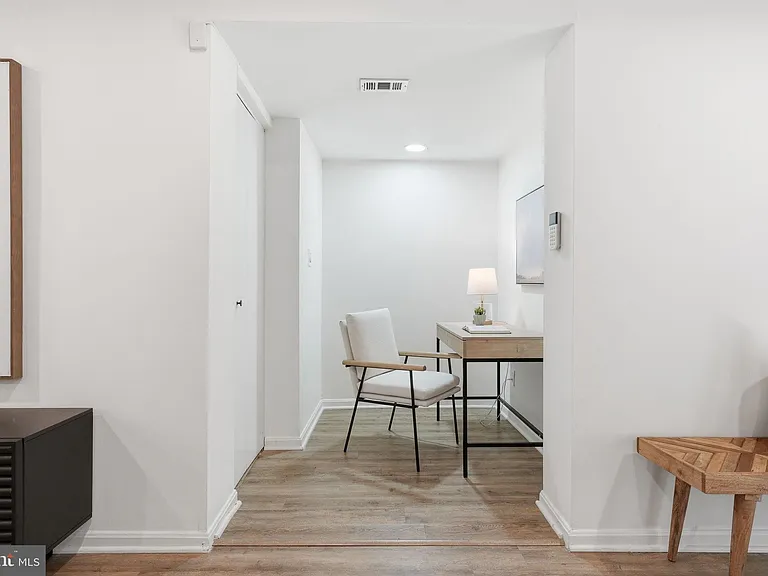 1200 E Capitol St NE #1 — Photo 10