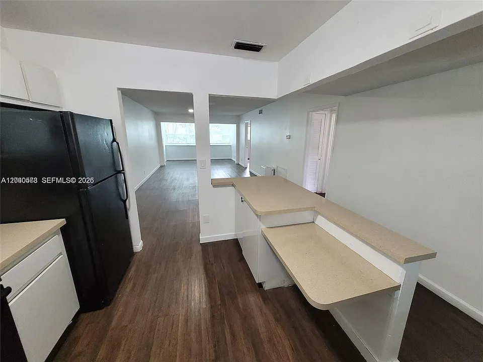 2832 W Fillmore St #18