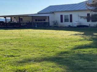 2009 White Bridge Rd, Waynesboro, VA 22980