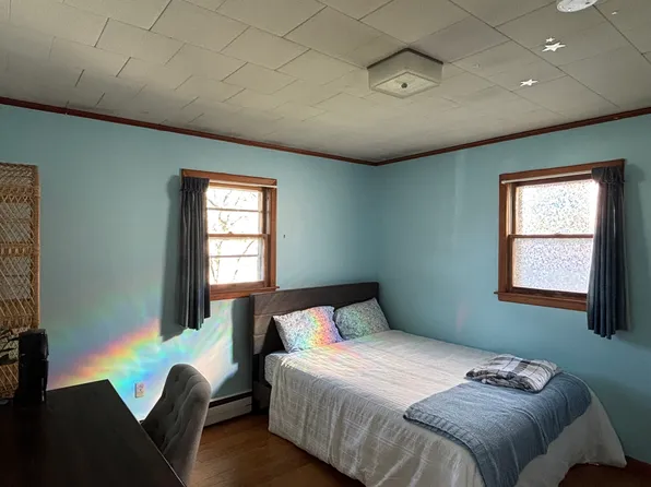 110 Norway Rd, Bangor, ME 04401