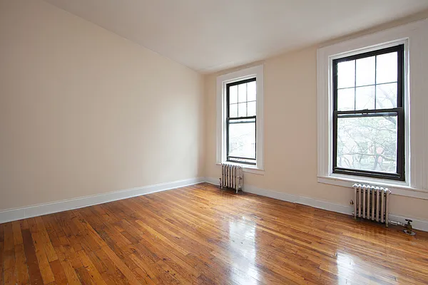 Rented by R New York | media 1