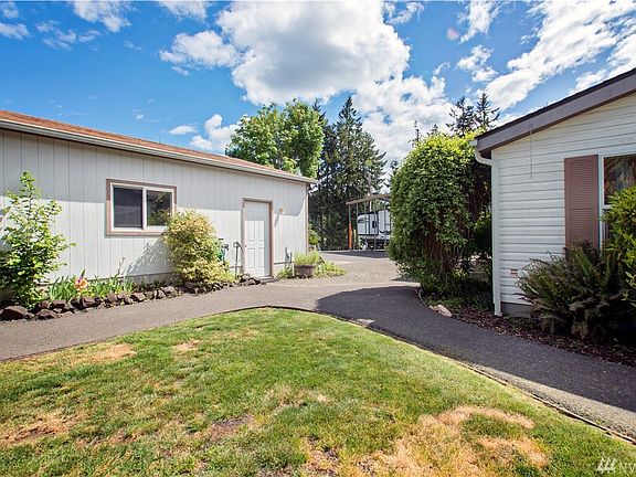 3rd image of 100 E Treewater Pl