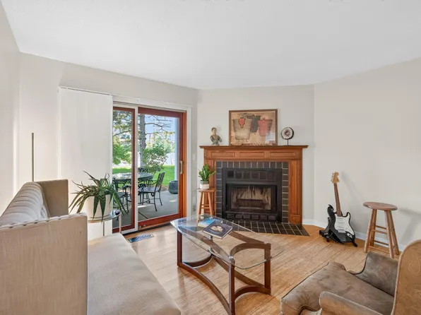 6976 Langford Ct, Edina, MN 55436