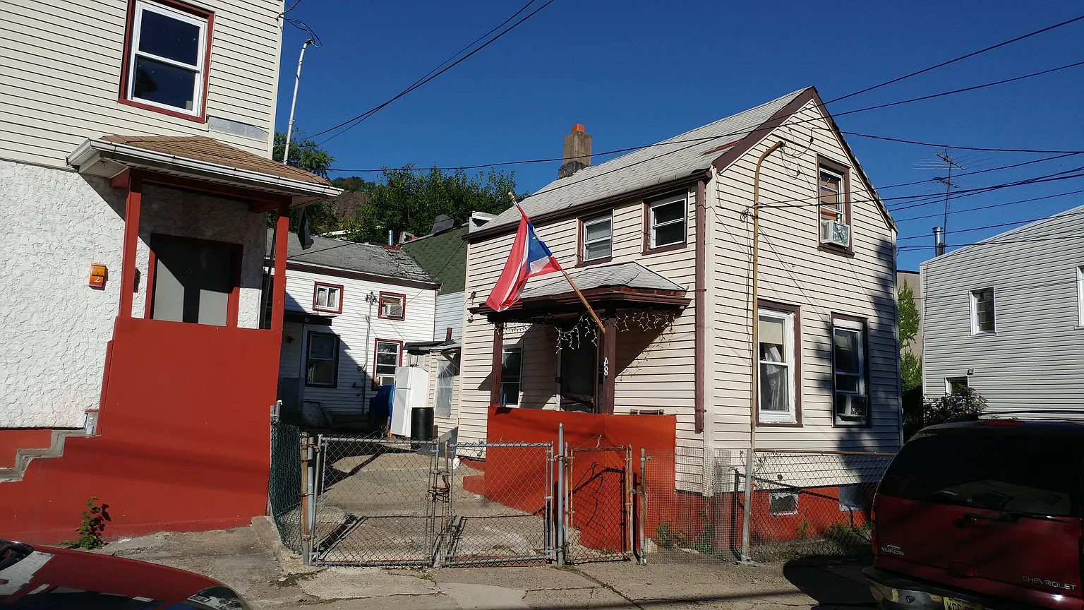 48 Chadwick St photo 1
