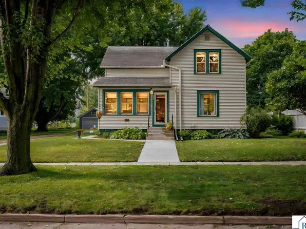 338 Cleveland Ave E, Winnebago, MN 56098
