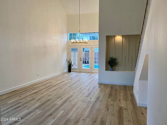 2nd image of 2143 E CHESAPEAKE Drive
