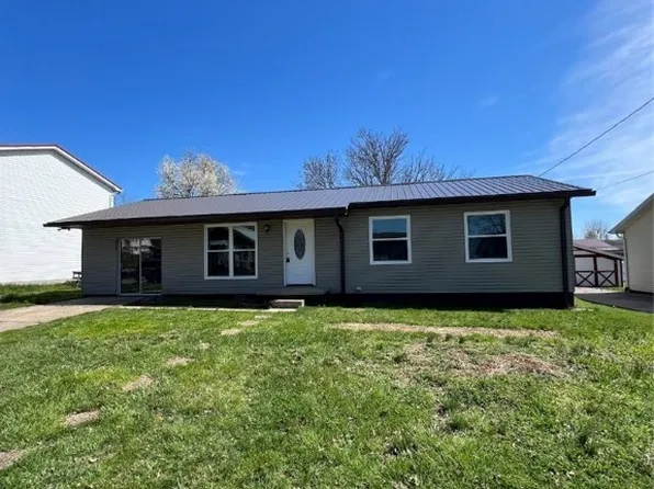 27 Red Oak Dr, Culloden, WV 25510