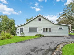 12 Maplewood Dr, Halifax, NS B3N1C3