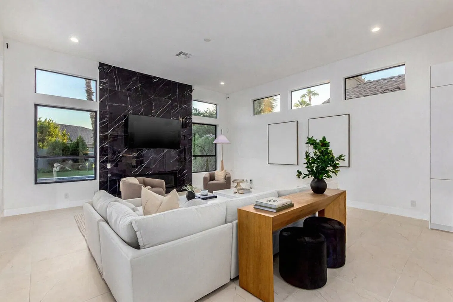 5 bed, 3.0 bath, 4294 sqft, $30,379 — Photo 1