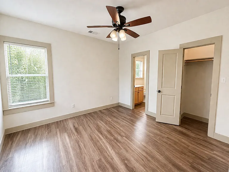 4406 Bennett Ave #A — Photo 28