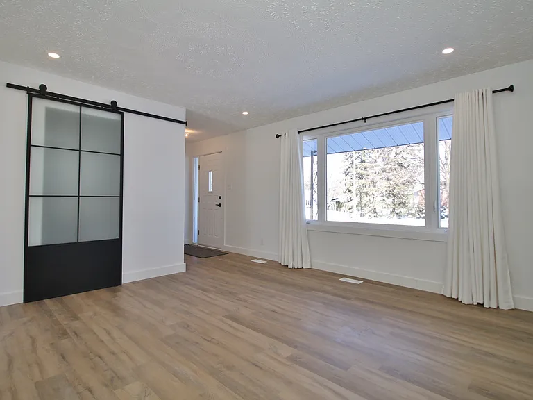 2138 Saunderson Dr #1 — Photo 22