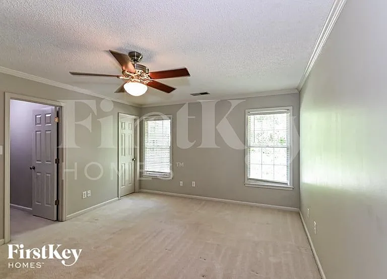 1217 Pinpointe Dr — Photo 9