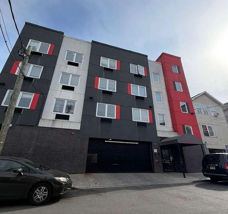 191 Governor St #1