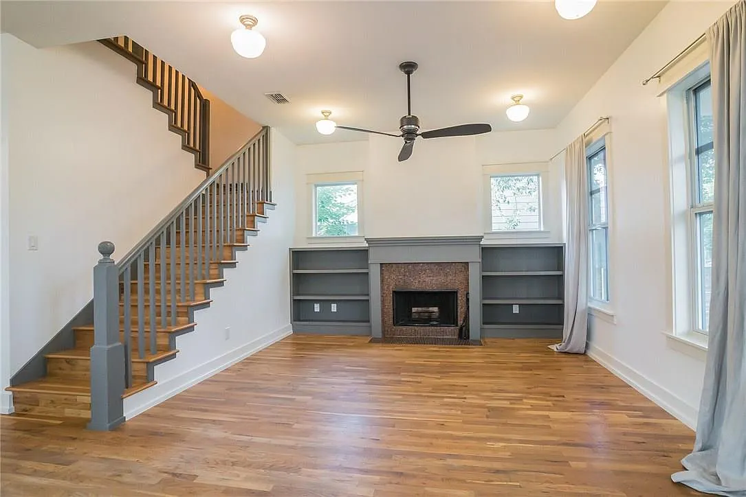 3 bed, 2.5 bath, 1456 sqft, $3,450 — Photo 3
