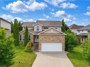 519 Yorkshire Dr, Waterloo, ON N2T 2V1