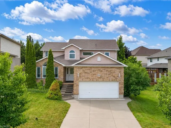 519 Yorkshire Dr, Waterloo, ON N2T 2V1