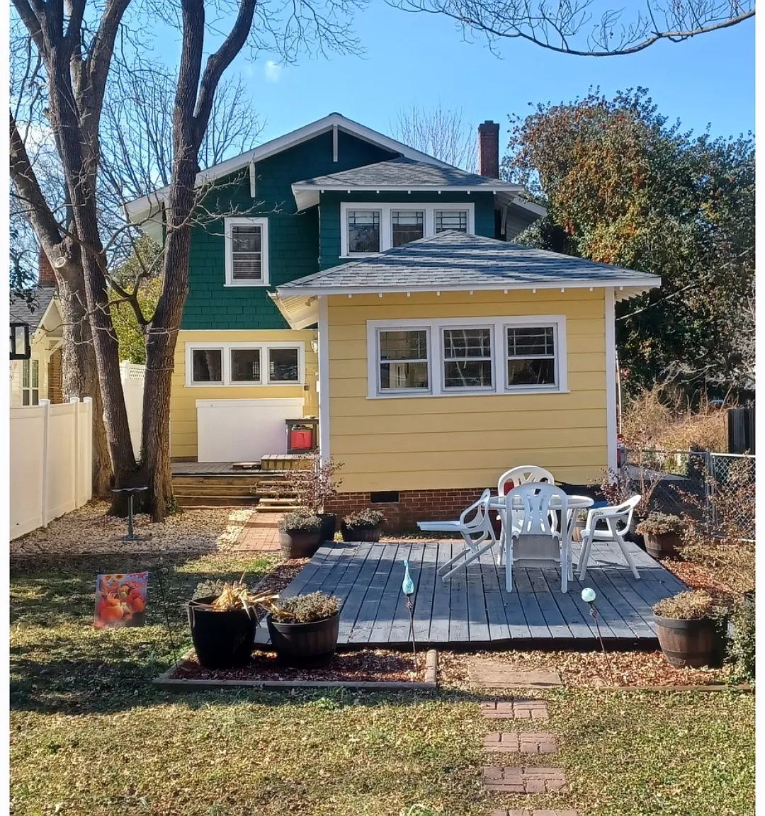 3 bed, 2040 sqft, $2,400 — Photo 2