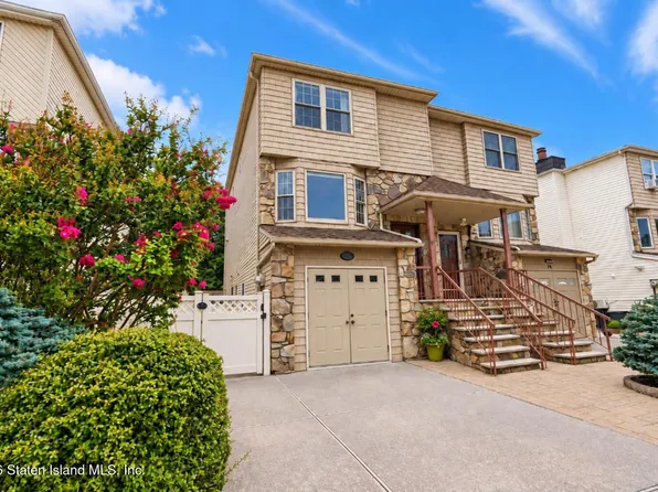 22 Field St, Staten Island, NY 10314
