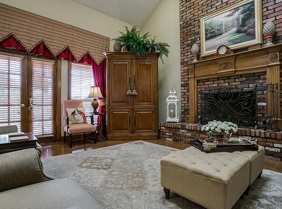 5th image of 3400 Briarcliff Ct S