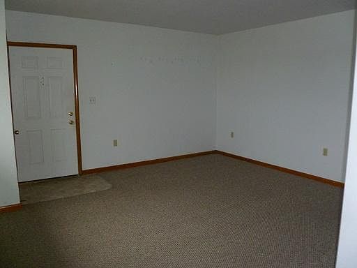 5th image of 1873 Burrows Blvd