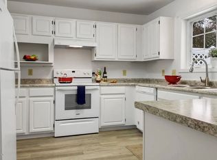 29 Starflower Ln, Brunswick, ME 04011