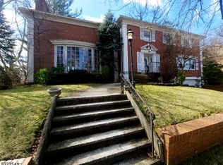 50 Carlton Pl, Rutherford, NJ 07070