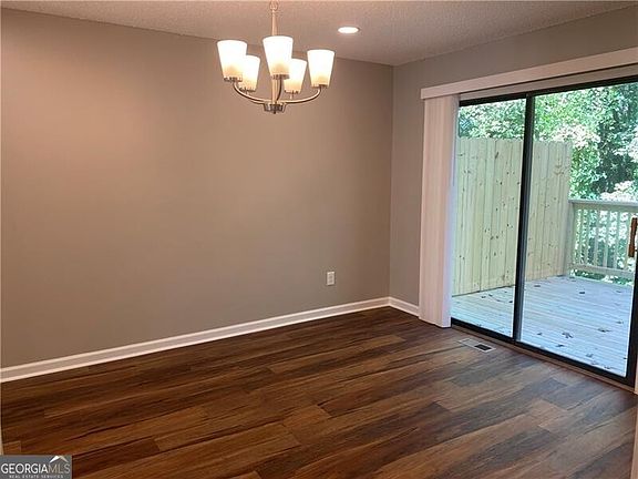 5th image of 231 Timber Creek Ln SW