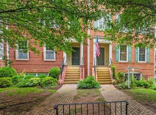 715 Massey Ln #A, Alexandria, VA 22314