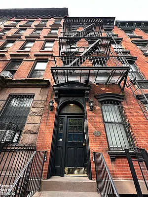 Rented by Brown Harris Stevens | media 7