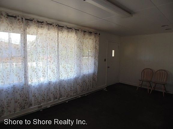 4th image of 377 Kiele St