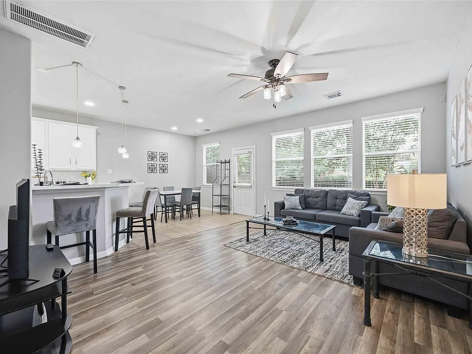 71 Summerhaze Cir