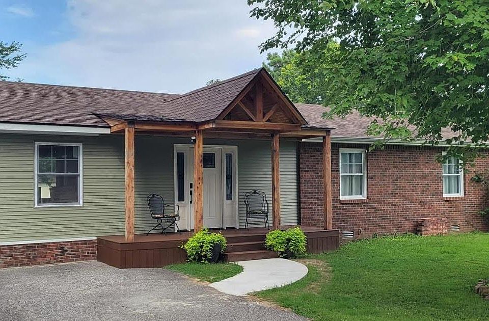 1st image of 368 Faye Dr