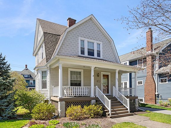 3rd image of 606 N Ashland Ave