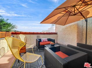 1900 Vine St APT 306, Los Angeles, CA 90068