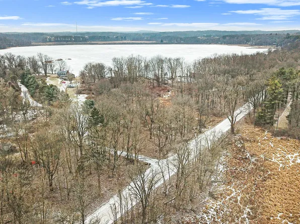 13505 Island Lake Rd, Chelsea, MI 48118