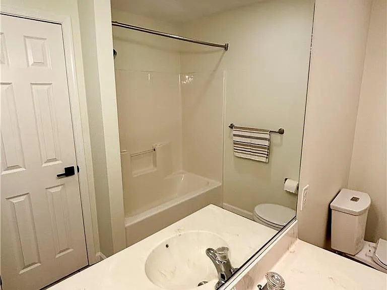 1319 Mohr Cir — Photo 21
