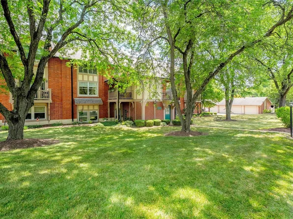537 Colebrook Dr APT D, Saint Louis, MO 63119