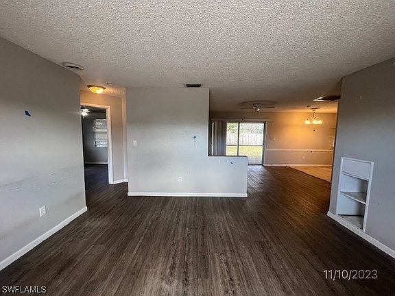 3rd image of 18036 Doral Dr
