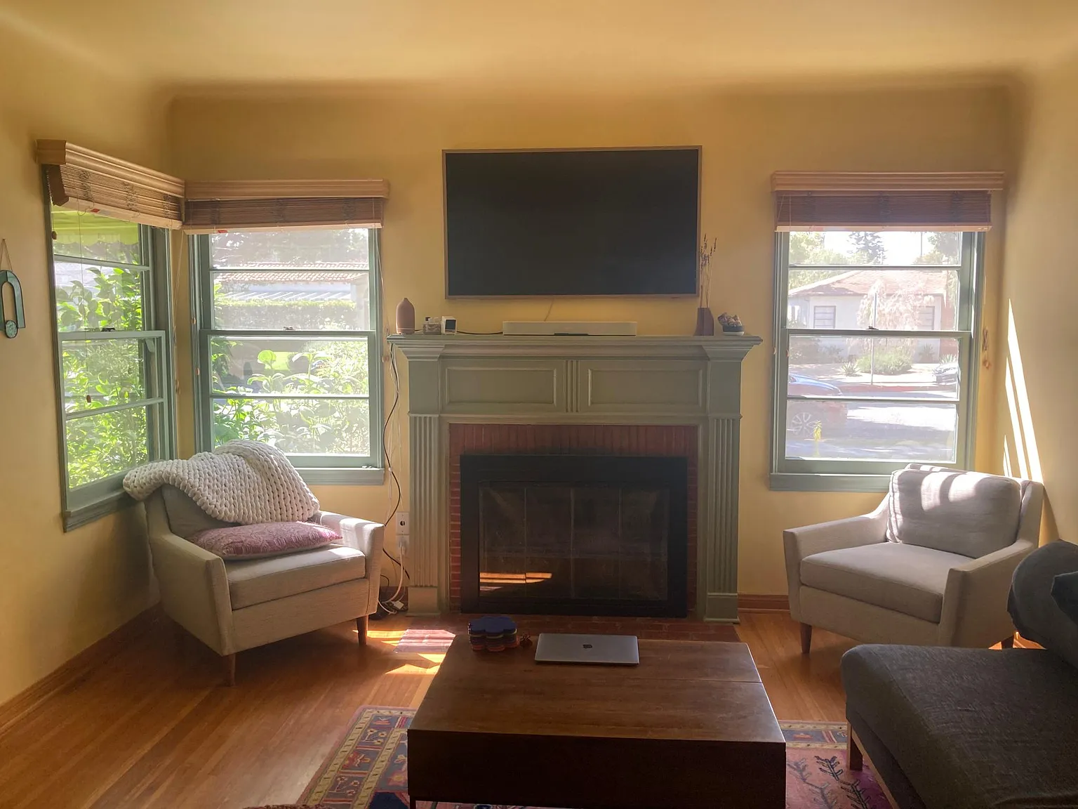 2211 Hill St — Photo 4