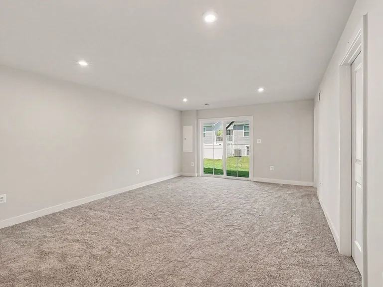 9177 Edenderry Dr — Photo 22