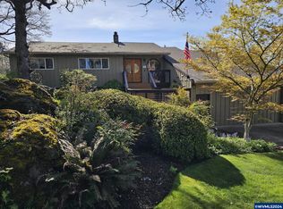 415 Patricia Dr, Gladstone, OR