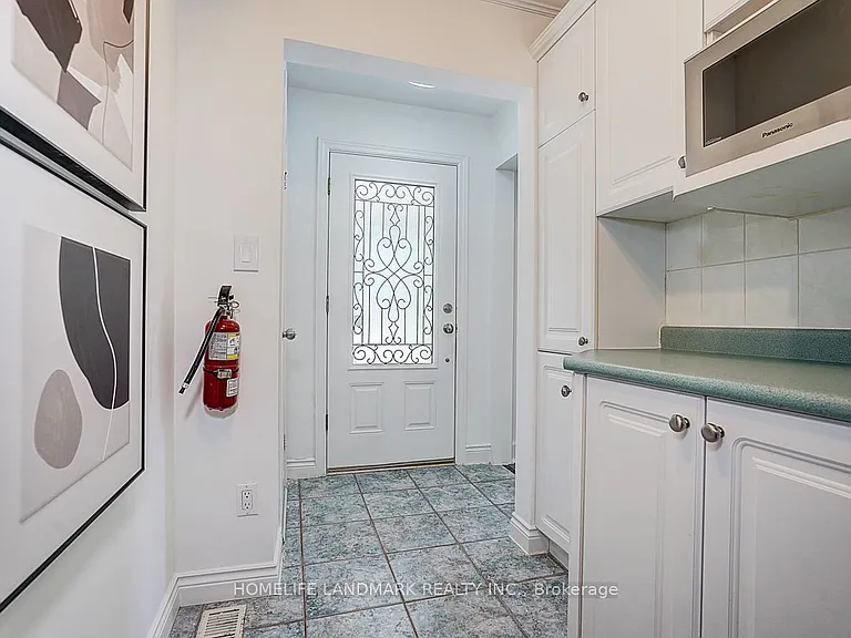 335 Willowdale Ave — Photo 21