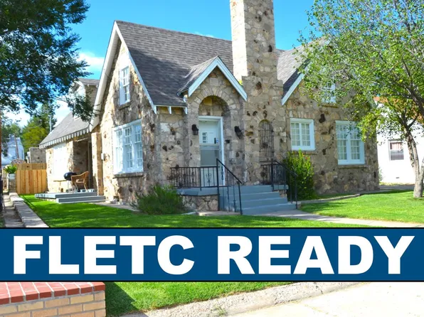 13 Riverside Dr, Roswell, NM 88201