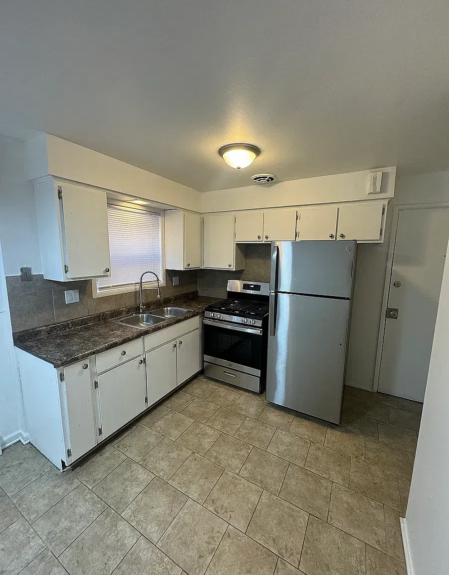 2 bed, 980 sqft, $1,500 — Photo 1