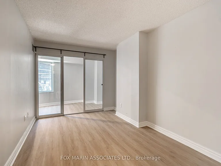 33 University Ave #303 — Photo 5